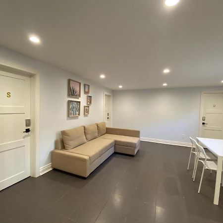 Yonge And Finch Subway !S Spacious And Modern Private Bd With Shared Bathroom Торонто Екстериор снимка