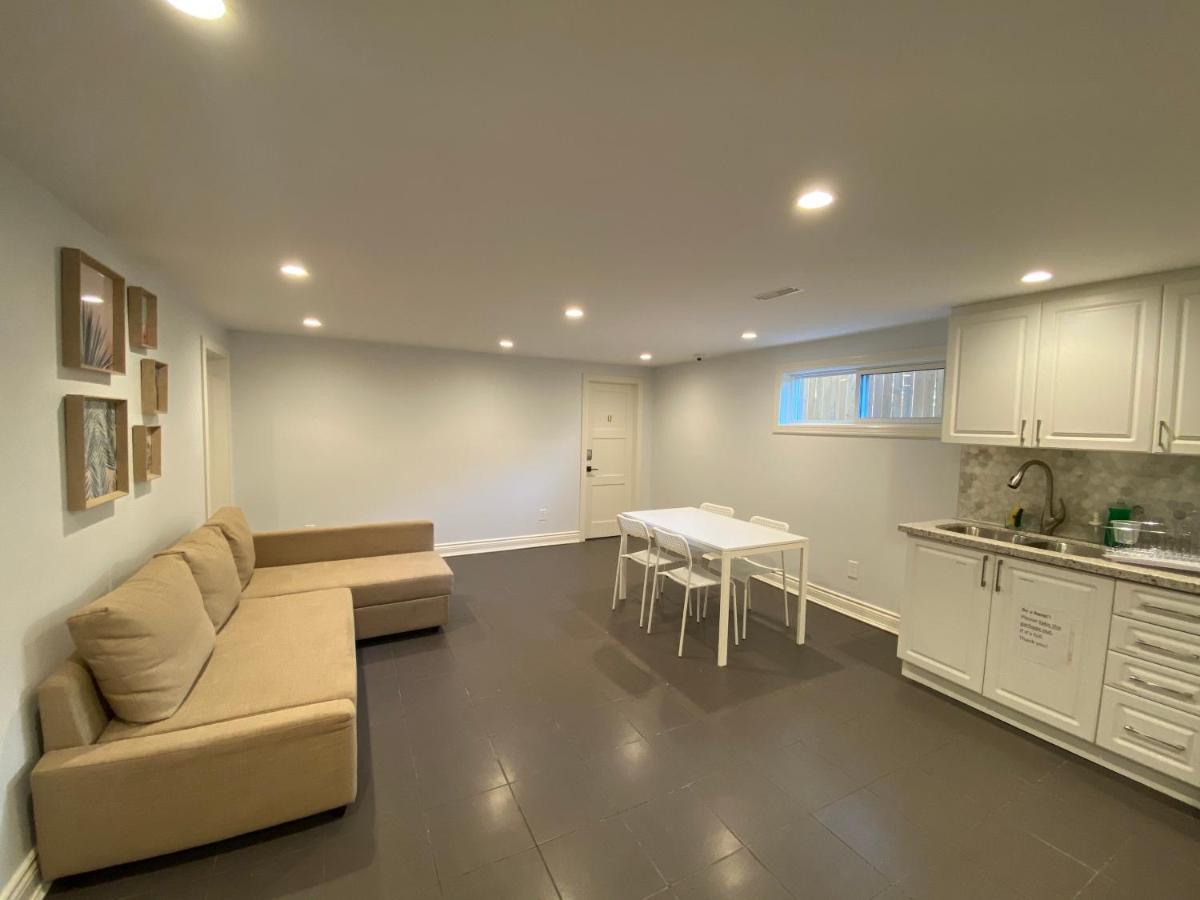 Yonge And Finch Subway !S Spacious And Modern Private Bd With Shared Bathroom Торонто Екстериор снимка