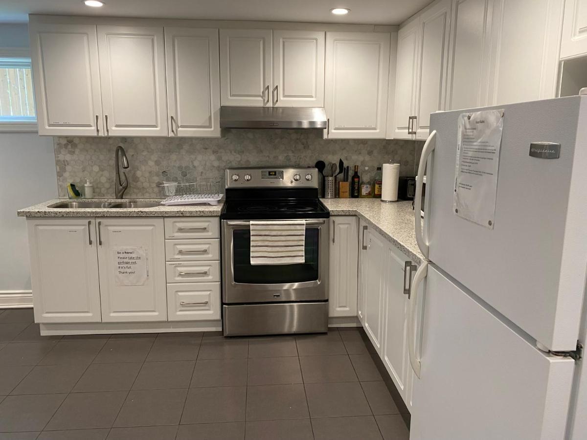 Yonge And Finch Subway !S Spacious And Modern Private Bd With Shared Bathroom Торонто Екстериор снимка