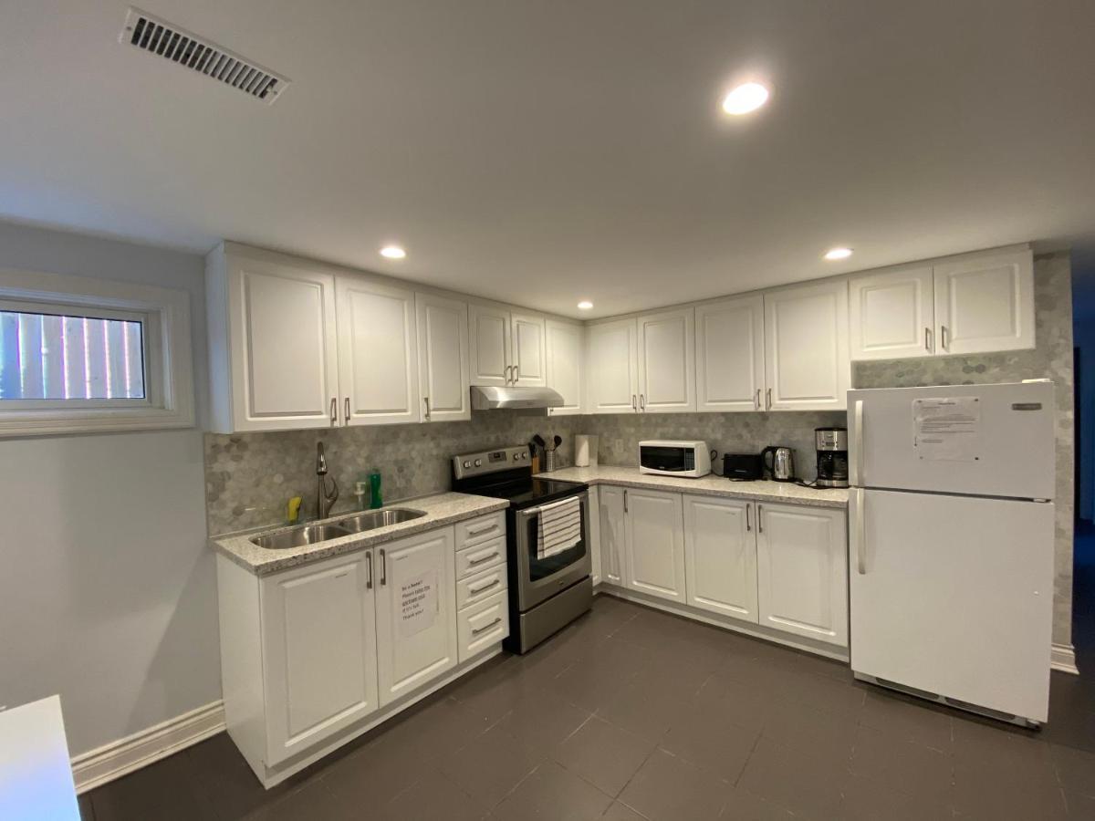Yonge And Finch Subway !S Spacious And Modern Private Bd With Shared Bathroom Торонто Екстериор снимка
